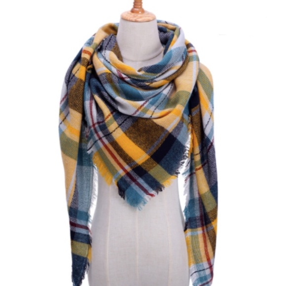 NWT Plaid Blanket Scarf Wrap - Picture 2 of 5